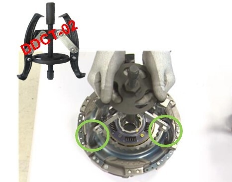 Aufnahmepunkte des DDCT-02 Zur Montage des neuen DDC Packetes
